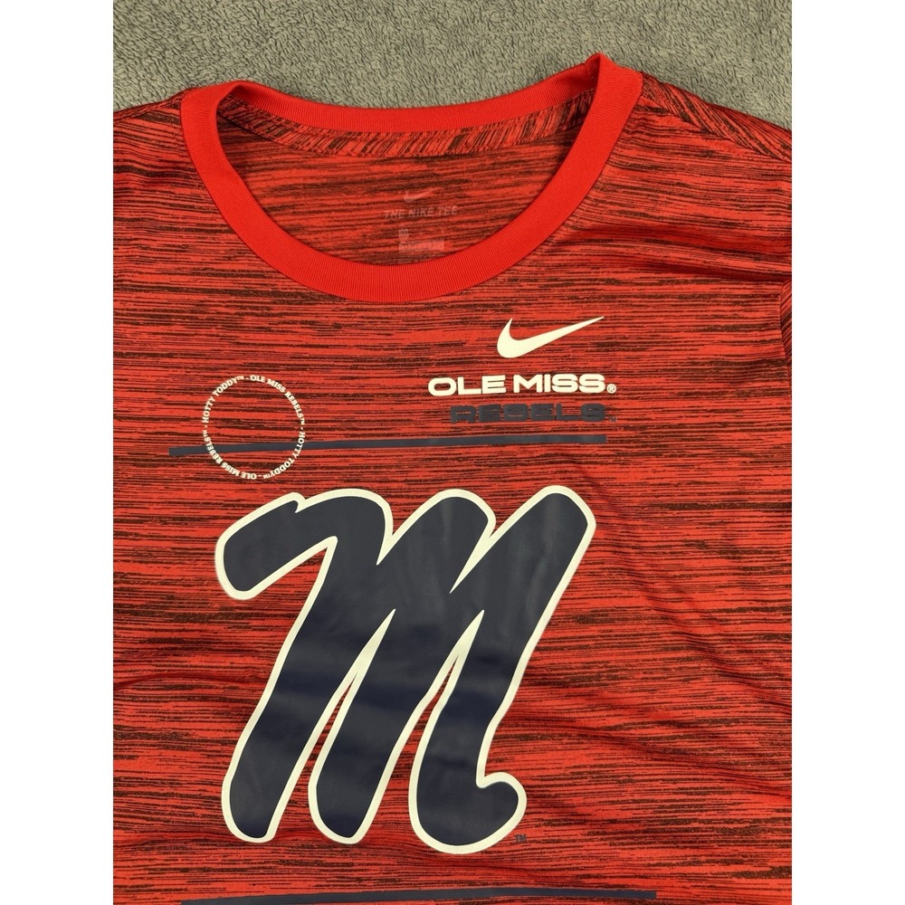 Ole Miss University Rebels Hotty Toddy Nike‎ T-shirt Men's M Red